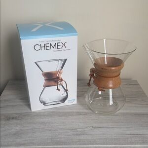 Chemex glass pour over coffee maker